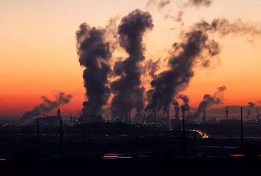 生態環境部：“五個精準”應對秋冬季大氣污染 重污染次數同比減50%